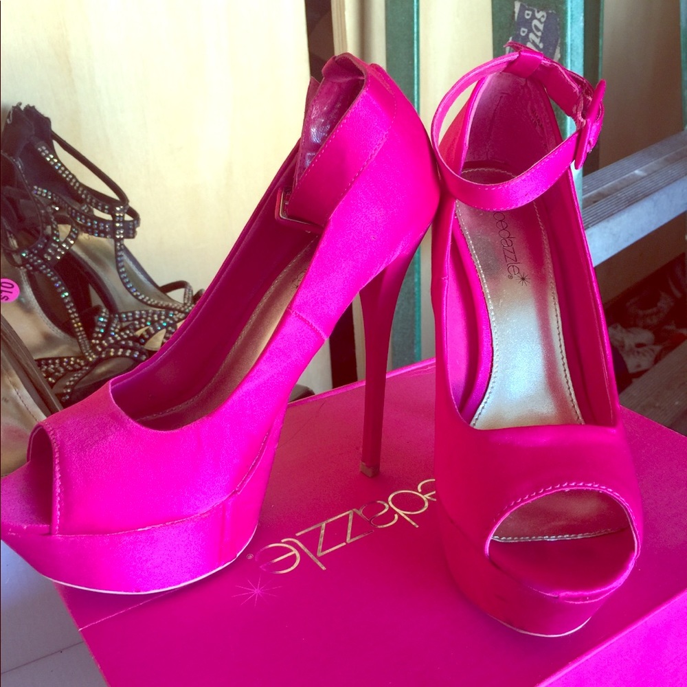 Pink pump